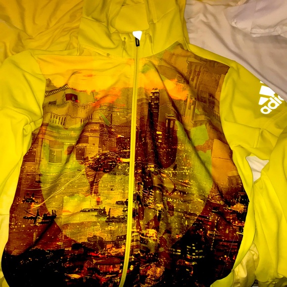 Adidas sweater - Picture 1 of 1